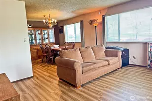 21928 SE 436th St, Enumclaw, WA 98022 - Photo 6
