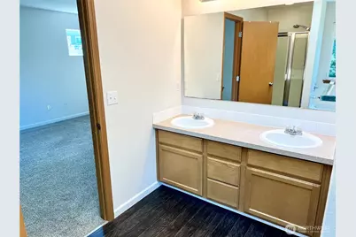 11621 60th Avenue SE, Snohomish, WA 98296 - Photo 10