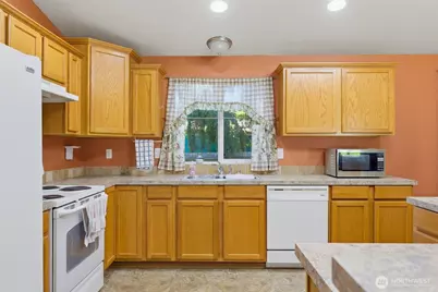 22022 131st Street Ct E, Bonney Lake, WA 98391 - Photo 12