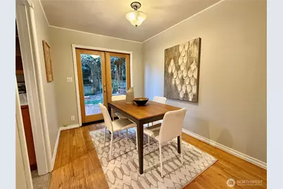 2113 NE 81st Place, Seattle, WA 98115 - Photo 4