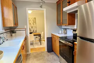 2113 NE 81st Pl, Seattle, WA 98115 - Photo 10