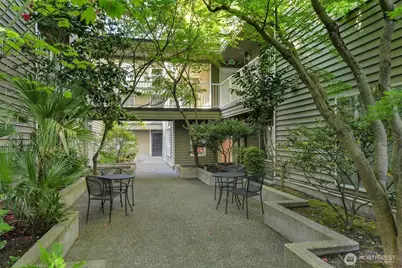 3420 Burke Avenue N #C107, Seattle, WA 98103 - Photo 18