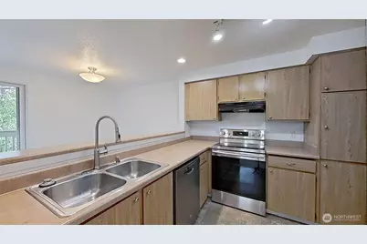 1700 W Sunn Fjord Lane #L101, Bremerton, WA 98312 - Photo 6