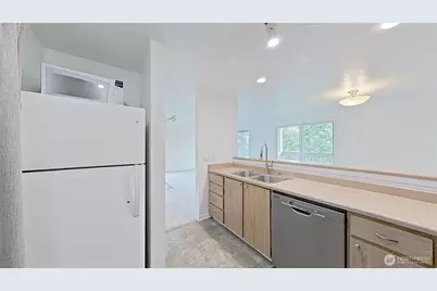 1700 W Sunn Fjord Lane #L101, Bremerton, WA 98312 - Photo 8