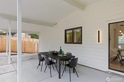 11255 Roseberg Avenue S, Seattle, WA 98168 - Photo 28
