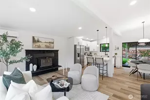11255 Roseberg Ave S, Seattle, WA 98168 - Photo 2