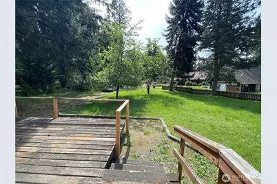 17827 Upland Drive SE, Yelm, WA 98597 - Photo 8