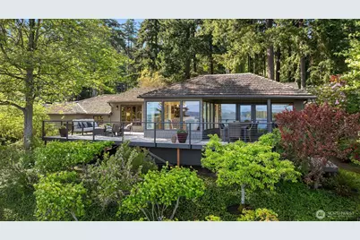 8625 NE Juanita Drive, Kirkland, WA 98034 - Photo 2