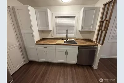 12615 NE 189th Street, Bothell, WA 98011 - Photo 12