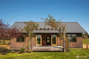 140 Sweetbrier Ln, Lopez Island, WA 98261 - Photo 2