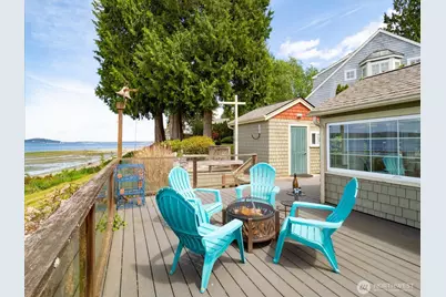 29631 Beach Drive NE, Poulsbo, WA 98370 - Photo 4
