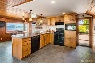 29631 Beach Dr NE, Poulsbo, WA 98370 - Photo 14