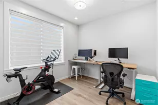 10329 135th Cir NE, Kirkland, WA 98033 - Photo 6