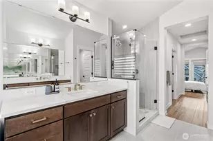 10329 135th Cir NE, Kirkland, WA 98033 - Photo 10