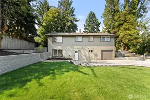 12215 SE 35th St, Bellevue, WA 98006 - Photo 38