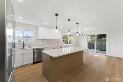 12215 SE 35th Street, Bellevue, WA 98006 - Photo 22