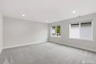 719 Edmonds Way, Edmonds, WA 98020 - Photo 26