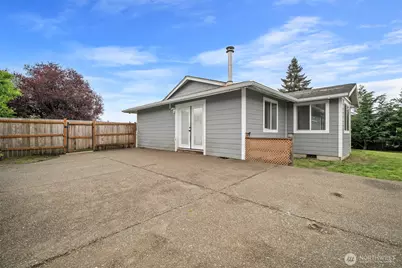 304 Rochester Street E, Rainier, WA 98576 - Photo 20