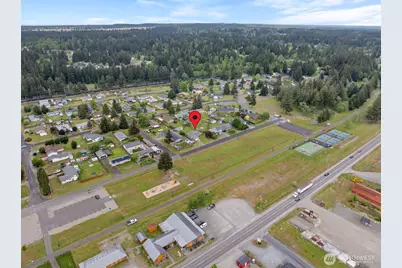 304 Rochester Street E, Rainier, WA 98576 - Photo 24