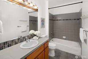 23399 SE 52nd St, Issaquah, WA 98029 - Photo 24