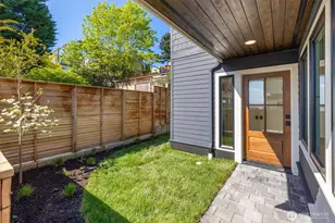 909 32nd Ave S, Seattle, WA 98144 - Photo 2