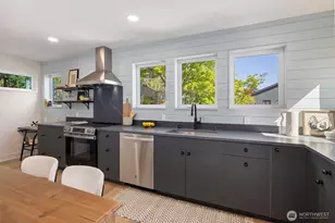 909 32nd Ave S, Seattle, WA 98144 - Photo 18