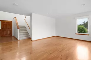 701 NW Krueger St, Coupeville, WA 98239 - Photo 10