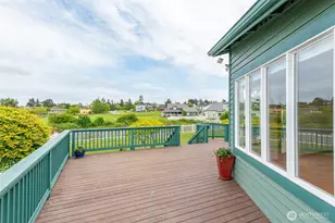 701 NW Krueger St, Coupeville, WA 98239 - Photo 36