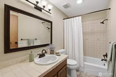 1610 202nd Place SW, Lynnwood, WA 98036 - Photo 22
