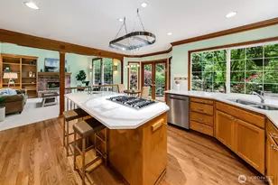 19225 SE 25th St, Sammamish, WA 98075 - Photo 14