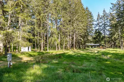 905 E Madrona Boulevard NW, Herron Island, WA 98349 - Photo 1