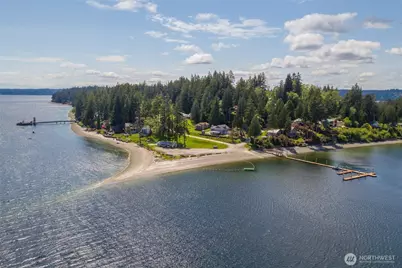 909 E Madrona Boulevard NW, Herron Island, WA 98349 - Photo 14
