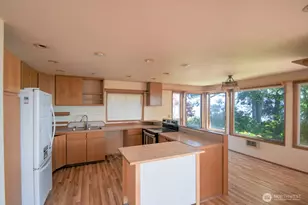 180 Sunrise Ave SE, Ocean Shores, WA 98569 - Photo 10