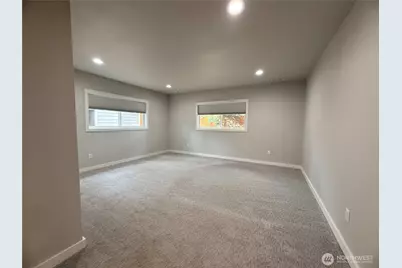 11837 32nd Avenue NE, Seattle, WA 98125 - Photo 14