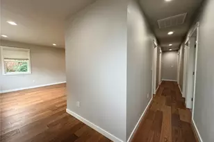 11837 32nd Ave NE, Seattle, WA 98125 - Photo 6