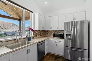240 W Marine View Dr, Orondo, WA 98843 - Photo 12