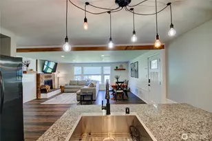 348 NE Harvest Dr, Oak Harbor, WA 98277 - Photo 6