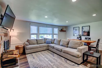 348 NE Harvest Drive, Oak Harbor, WA 98277 - Photo 8