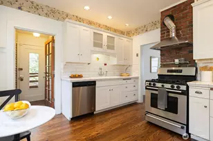 806 15th Ave E, Seattle, WA 98112 - Photo 14
