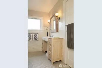 806 15th Avenue E, Seattle, WA 98112 - Photo 26