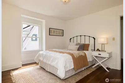 806 15th Avenue E, Seattle, WA 98112 - Photo 28