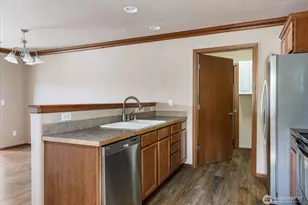 1441 NW 5th Ave, Oak Harbor, WA 98277 - Photo 6