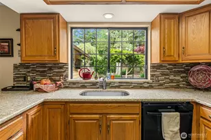 813 NE 12th St, East Wenatchee, WA 98802 - Photo 8