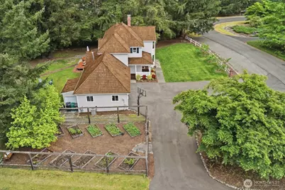 22408 NE 46th Street, Redmond, WA 98053 - Photo 2
