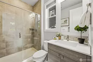 13006 135th Pl NE, Kirkland, WA 98034 - Photo 18