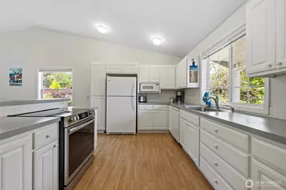 3500 Seneca Drive, Mount Vernon, WA 98273 - Photo 6