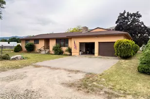 504 9th Ave, Oroville, WA 98844 - Photo 1