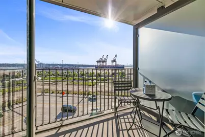 590 1st Avenue S #603, Seattle, WA 98104 - Photo 1