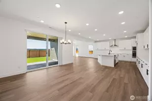 20826 Chad Ln E, Bonney Lake, WA 98391 - Photo 14