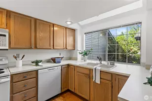 6614 113th Pl SE, Bellevue, WA 98006 - Photo 12
